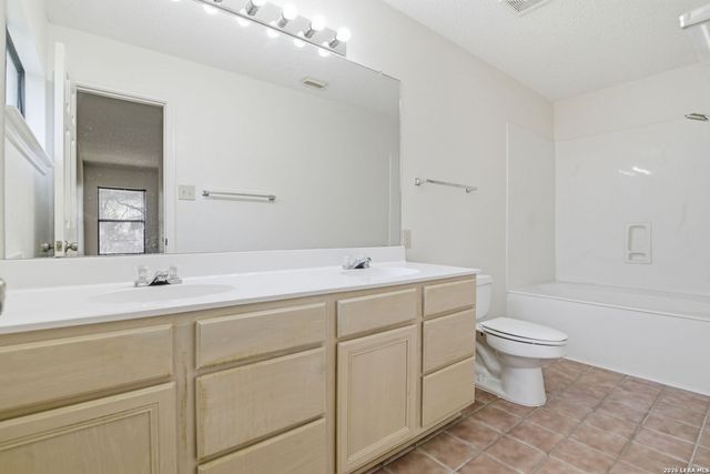 15824 Lomita Springs, San Antonio, TX 78247