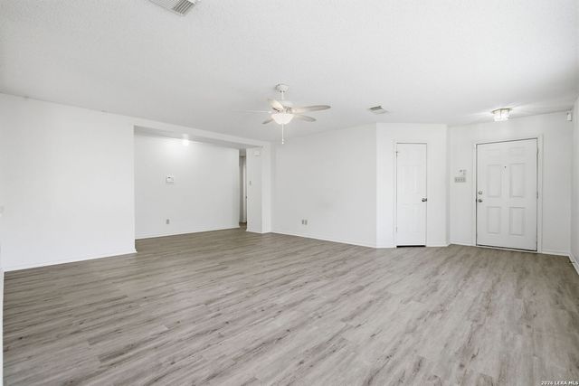 15824 Lomita Springs, San Antonio, TX 78247