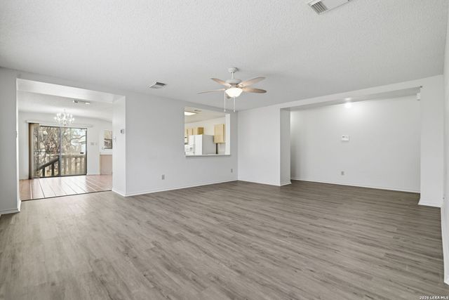 15824 Lomita Springs, San Antonio, TX 78247