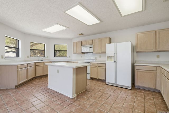 15824 Lomita Springs, San Antonio, TX 78247