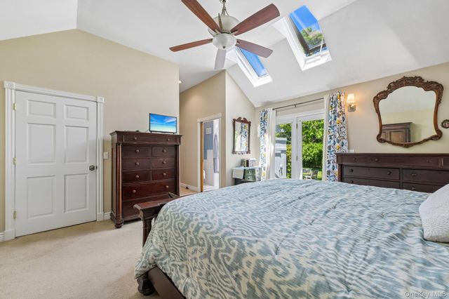 38 Conscience Circle, East Setauket, NY 11733