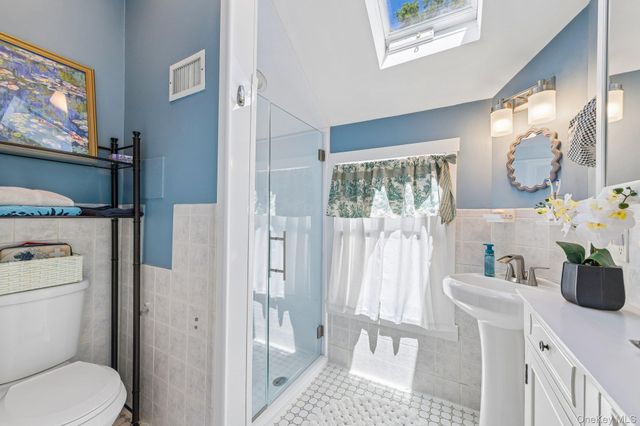 38 Conscience Circle, East Setauket, NY 11733