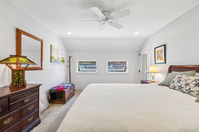 38 Conscience Circle, East Setauket, NY 11733