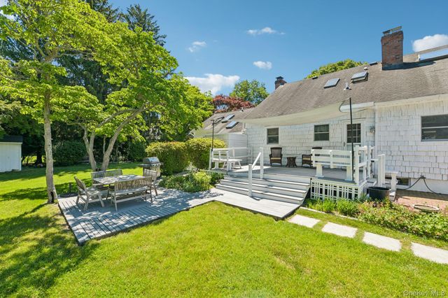 38 Conscience Circle, East Setauket, NY 11733