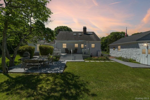 38 Conscience Circle, East Setauket, NY 11733