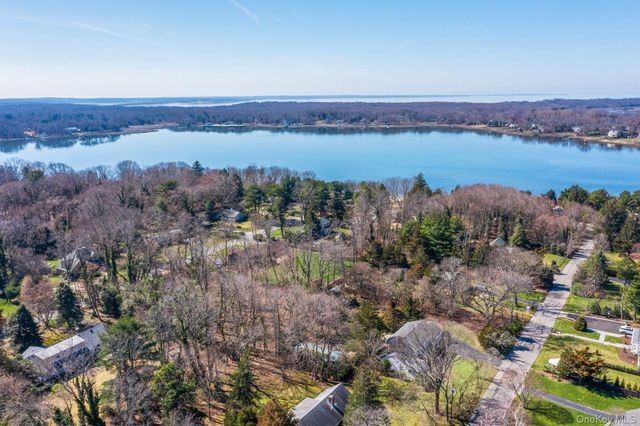 38 Conscience Circle, East Setauket, NY 11733