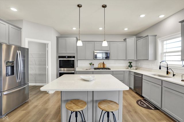 7317 Dodson Lane, Whitestown, IN 46075