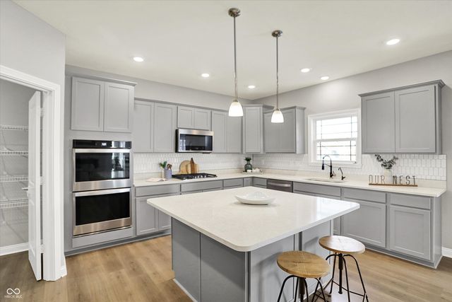 7317 Dodson Lane, Whitestown, IN 46075