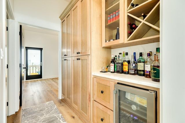 2176 Highway 87, Gilchrist, TX 77617