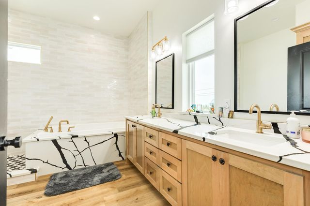 2176 Highway 87, Gilchrist, TX 77617