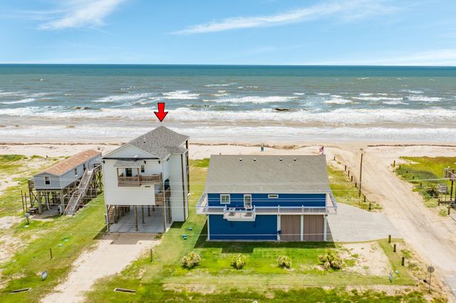 2176 Highway 87, Gilchrist, TX 77617