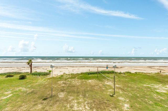 2176 Highway 87, Gilchrist, TX 77617