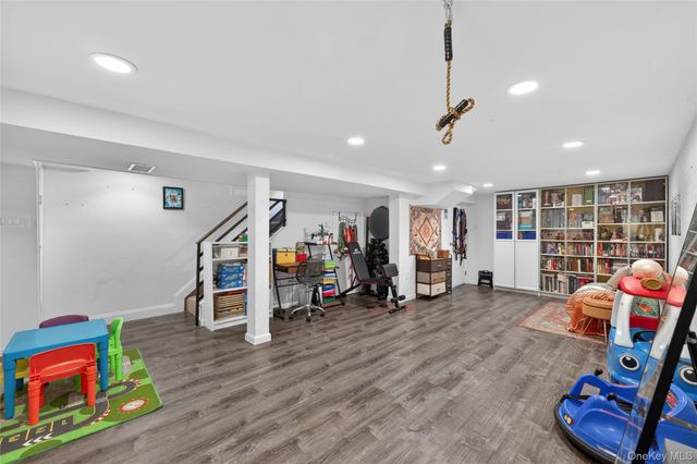 3530 Long Beach Road 8, Oceanside, NY 11572