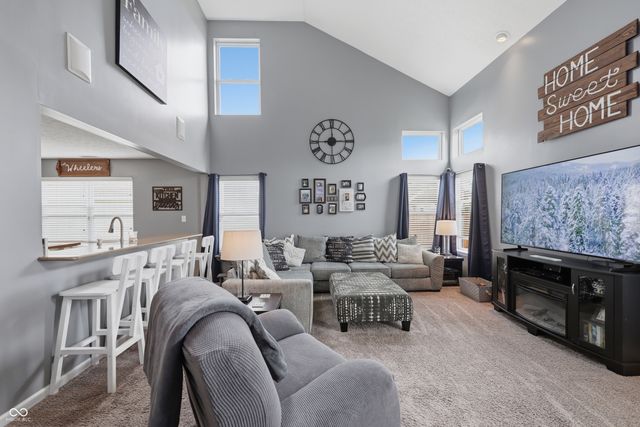 611 Melrose Court, Greenfield, IN 46140