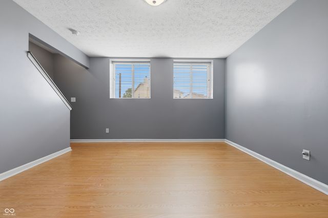 611 Melrose Court, Greenfield, IN 46140