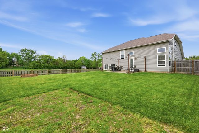 611 Melrose Court, Greenfield, IN 46140