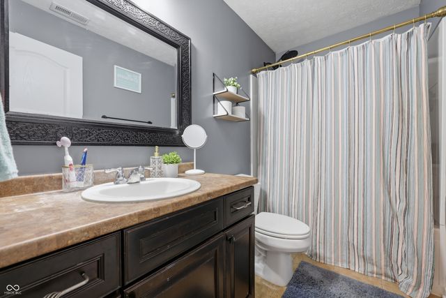 611 Melrose Court, Greenfield, IN 46140