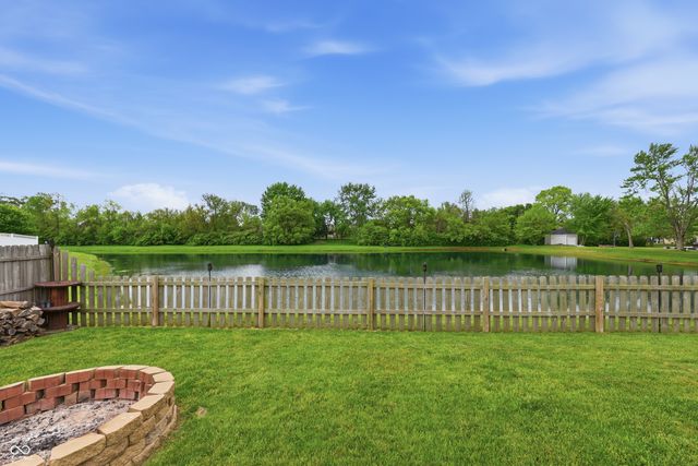 611 Melrose Court, Greenfield, IN 46140