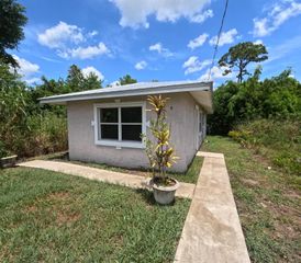 5555 SE 47th Av Avenue B, Stuart, FL 34997