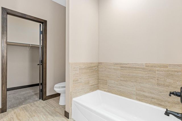 3239 Constance Boulevard NE, Ham Lake, MN 55304