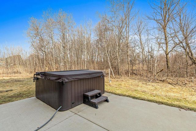 3239 Constance Boulevard NE, Ham Lake, MN 55304