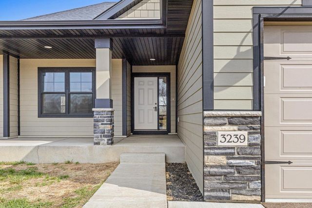 3239 Constance Boulevard NE, Ham Lake, MN 55304