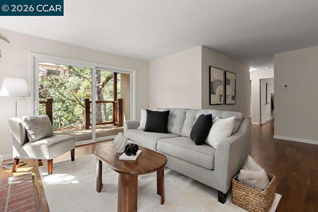 131 Saint Germain Ln, Pleasant Hill, CA 94523