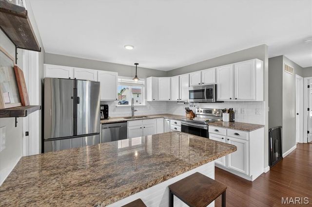 8300 Crystal Ridge Court, Cedar Hill, MO 63016