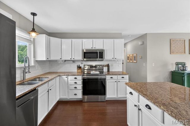 8300 Crystal Ridge Court, Cedar Hill, MO 63016