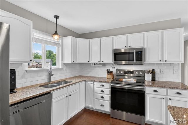 8300 Crystal Ridge Court, Cedar Hill, MO 63016