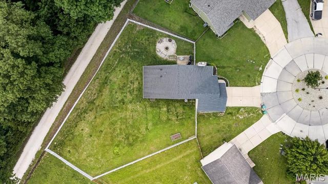 8300 Crystal Ridge Court, Cedar Hill, MO 63016