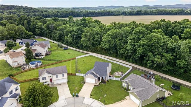 8300 Crystal Ridge Court, Cedar Hill, MO 63016