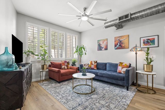 201 W Lancaster Avenue 121, Fort Worth, TX 76102