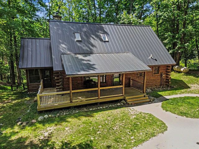 4882 White Birch Lane, Farwell, MI 48622