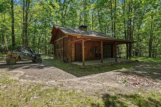 4882 White Birch Lane, Farwell, MI 48622