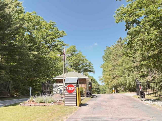 4882 White Birch Lane, Farwell, MI 48622