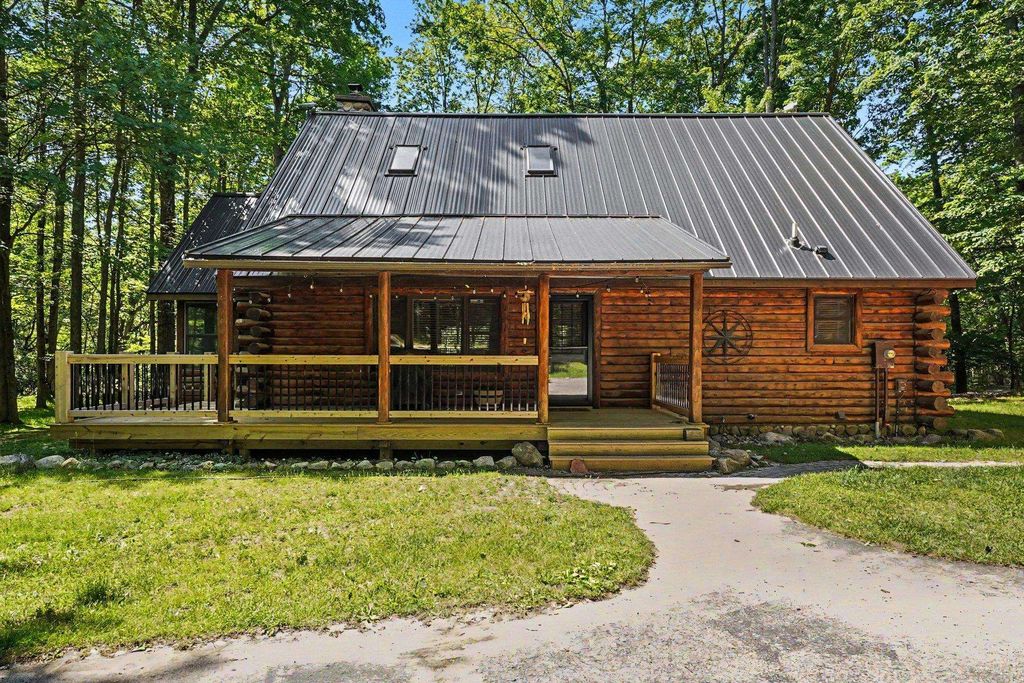4882 White Birch Lane, Farwell, MI 48622