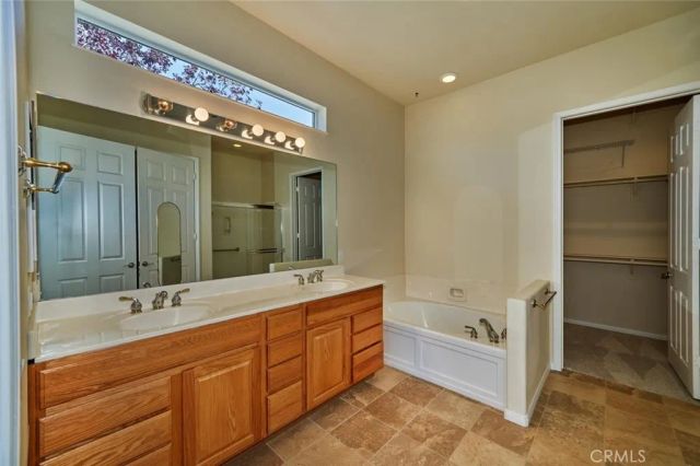 987 Avenal, Beaumont, CA 92223