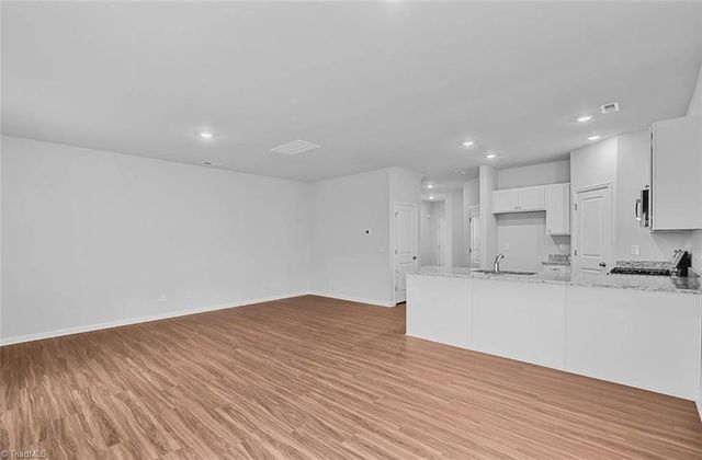 559 Raspberry Hill Road, Winston-salem, NC 27106