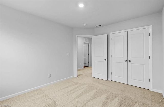 559 Raspberry Hill Road, Winston-salem, NC 27106