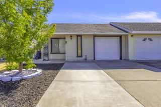 7605 Lakewood Park Dr, Sacramento, CA 95828