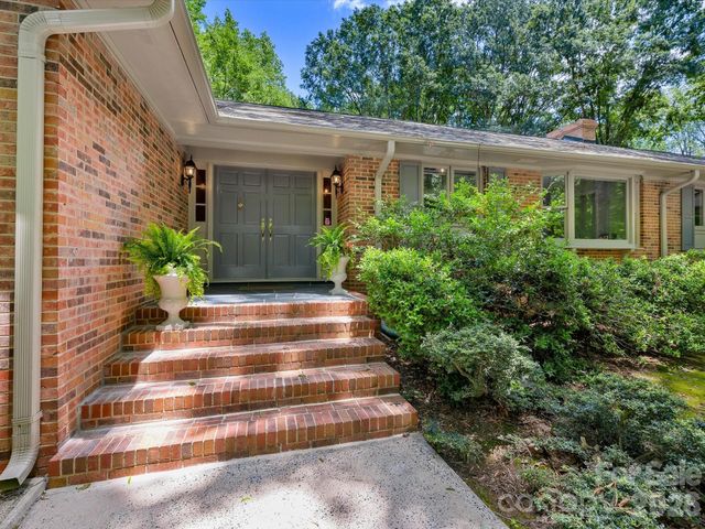 2542 Little Cove Road, Charlotte, NC 28270