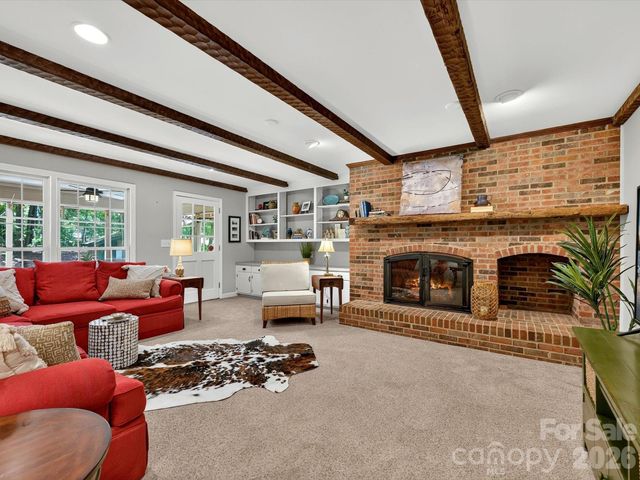 2542 Little Cove Road, Charlotte, NC 28270