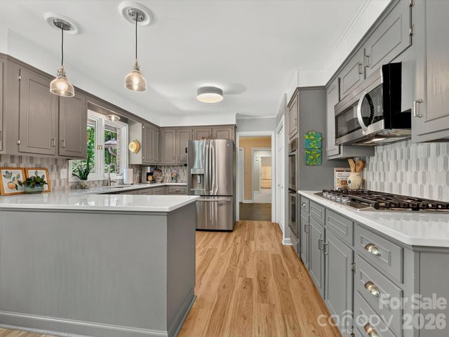 2542 Little Cove Road, Charlotte, NC 28270