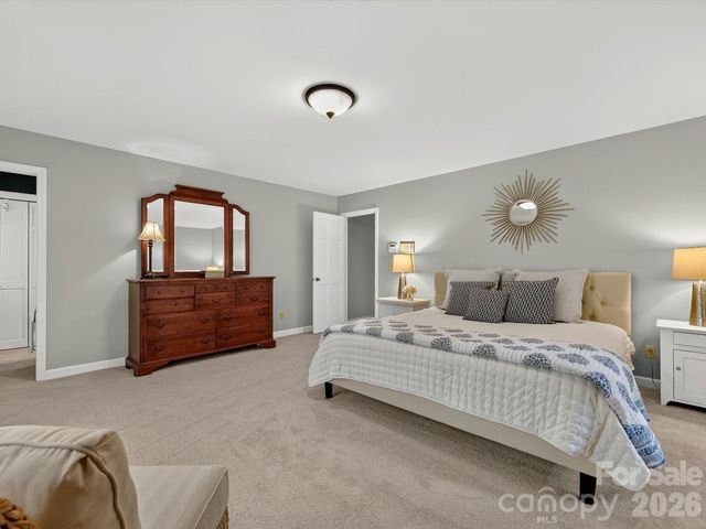 2542 Little Cove Road, Charlotte, NC 28270