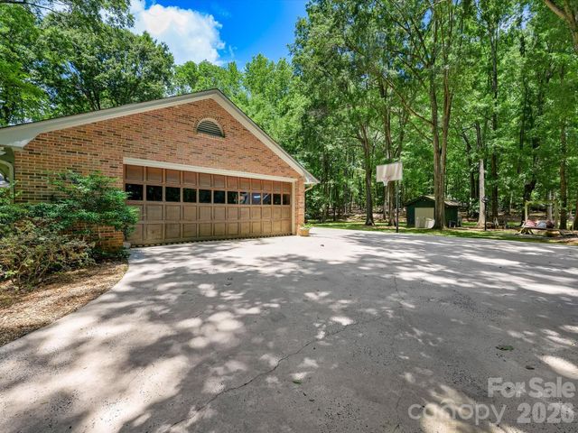 2542 Little Cove Road, Charlotte, NC 28270