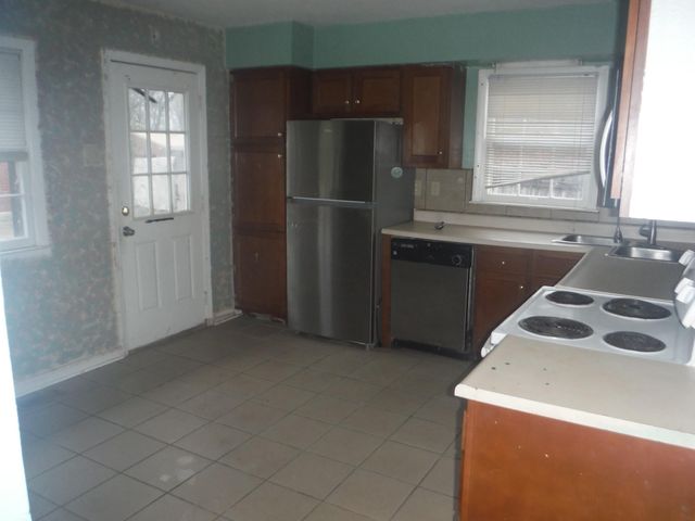 1725 1725 Foxborough Circle, Lexington, KY 40505