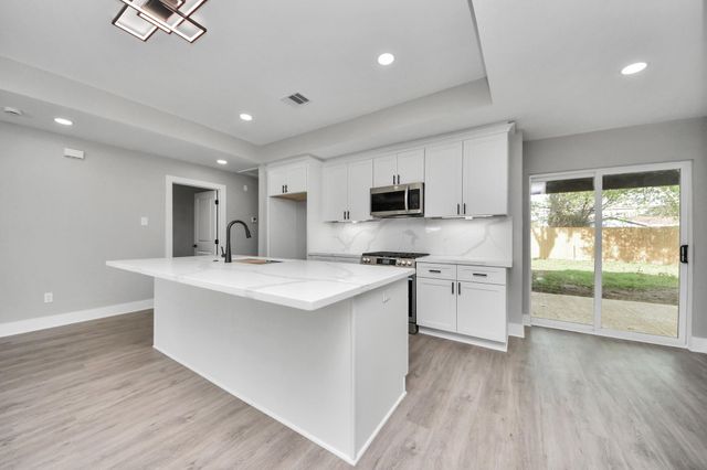 2130 Lamina Lane, Houston, TX 77017