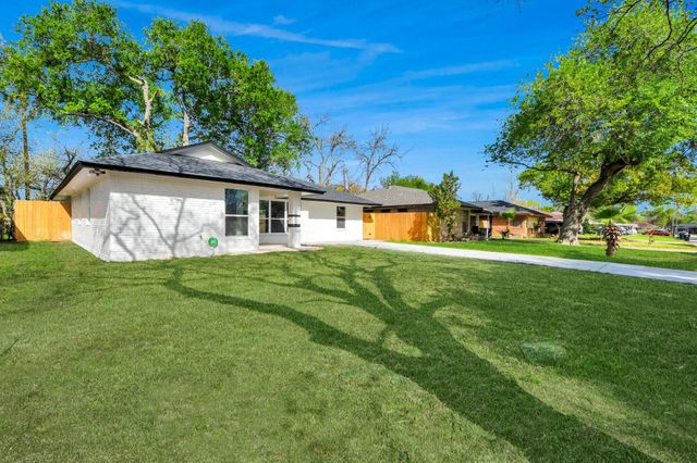 2130 Lamina Lane, Houston, TX 77017