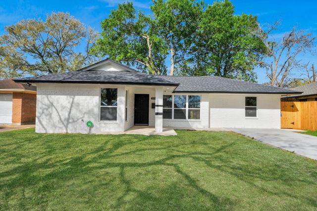 2130 Lamina Lane, Houston, TX 77017